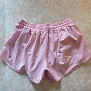Lululemon Hotty Hot Short